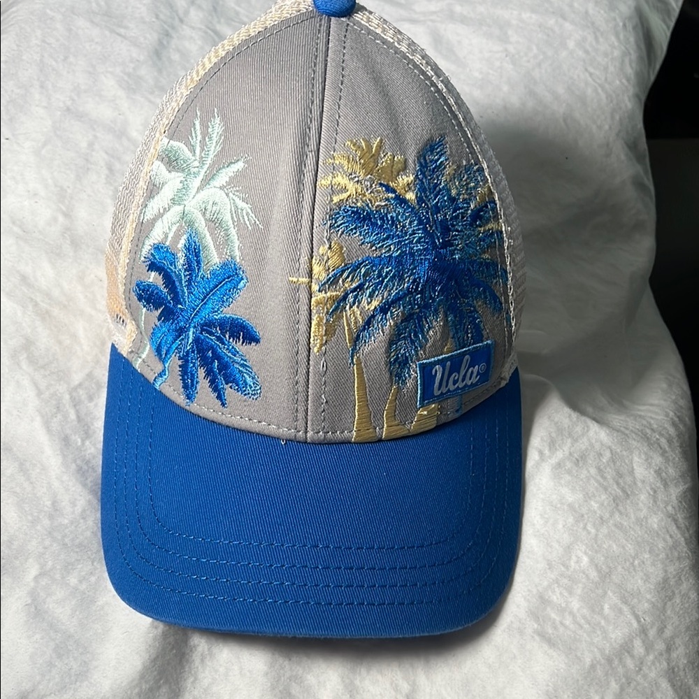 The Game - NCAA UCLA Snap-back Cap - Like New